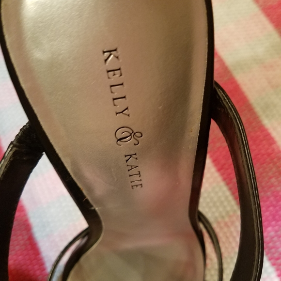 Black Sandals - Picture 5 of 5